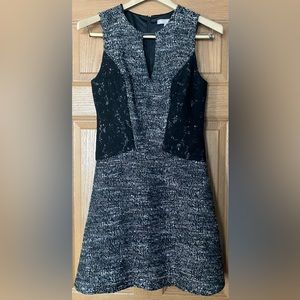 Banana Republic Size 4 Sleeveless Black and White dress
